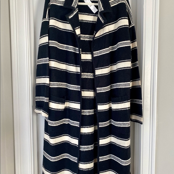 Jcrew Black and White Striped Sweater Size L/XL NWT NS - Picture 2 of 3